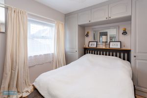 Bedroom- click for photo gallery